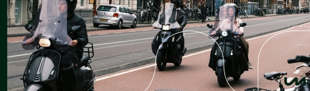 Als eigenaar van een snorfiets of van een bestuurder van scooter die schade rijdt heb je vaak een deel eigen risico